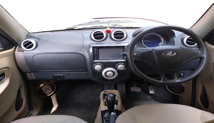 2018 Mahindra E20 Plus P6, Electric, Automatic, 16,529 km, interior