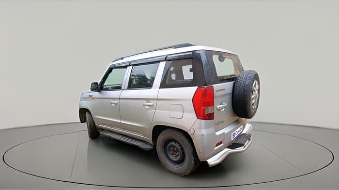 2016 Mahindra TUV300 T6, Diesel, Manual, 1,54,416 km, exterior