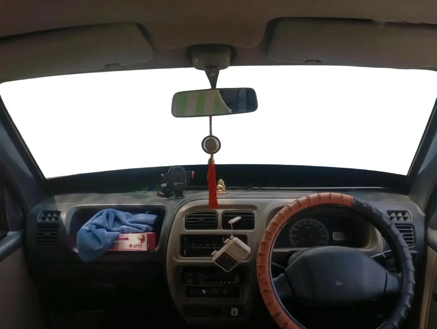 2013 Maruti Eeco 5 STR WITH A/C+HTR, Petrol, Manual, 77,890 km, interior