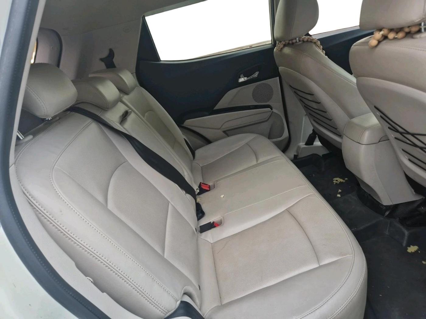 2020 Mahindra XUV300 W8 (O) 1.5 DIESEL, Diesel, Manual, 55,955 km, interior