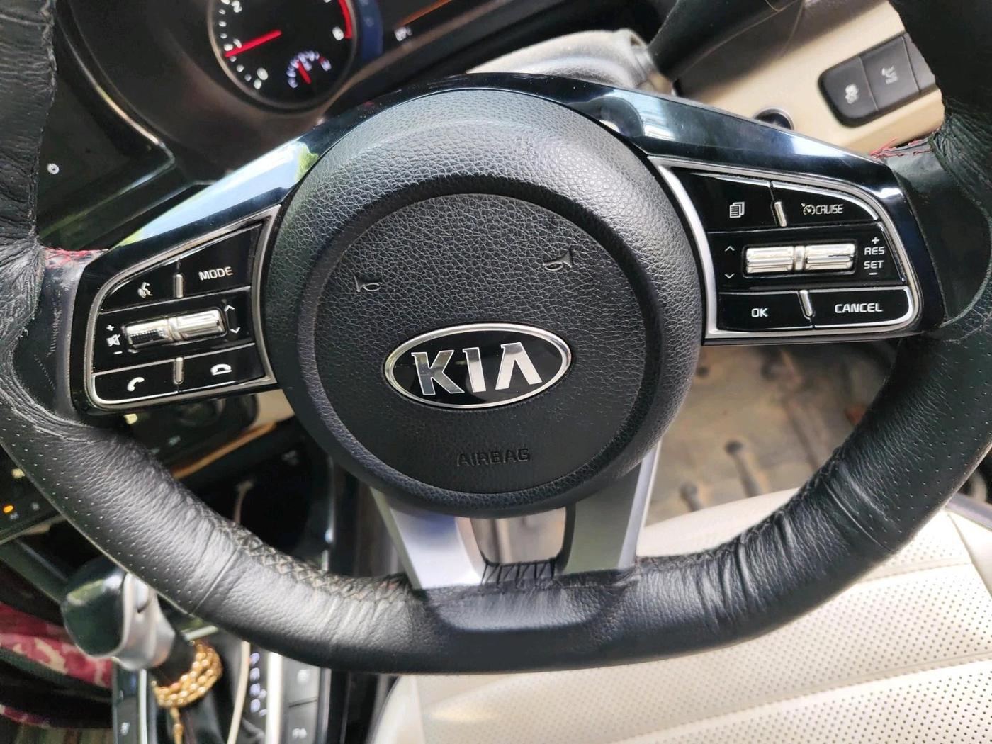 2020 KIA SELTOS GTX PLUS AT 1.5 DIESEL, Diesel, Automatic, 1,42,405 km, interior