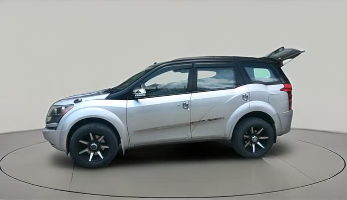 2014 Mahindra XUV500 W4, Diesel, Manual, 1,06,486 km, exterior