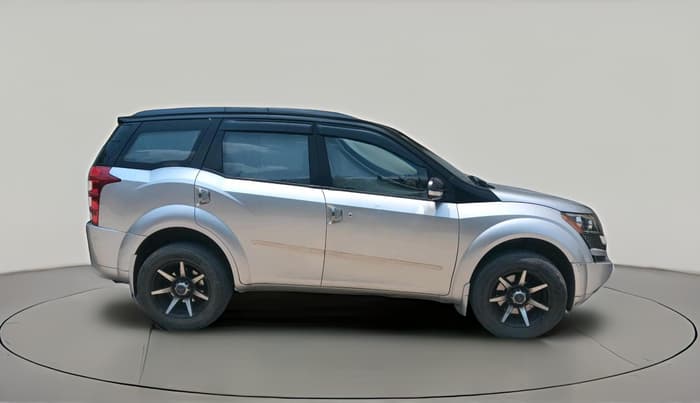 2014 Mahindra XUV500 W4, Diesel, Manual, 1,06,486 km, exterior