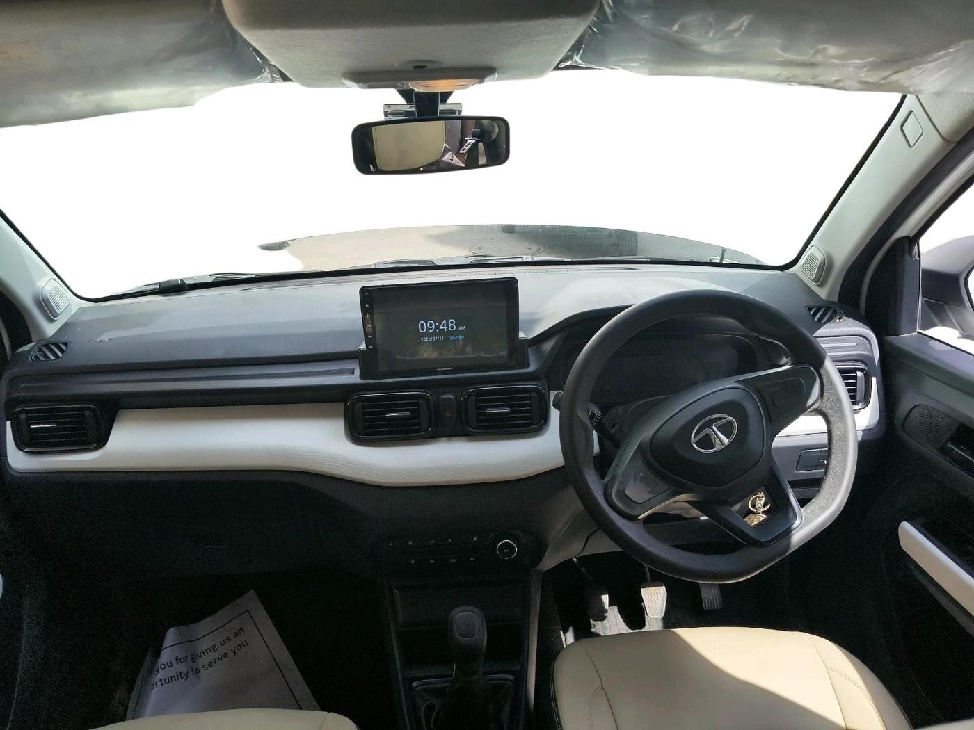 2023 Tata PUNCH PURE MT, Petrol, Manual, 27,923 km, interior