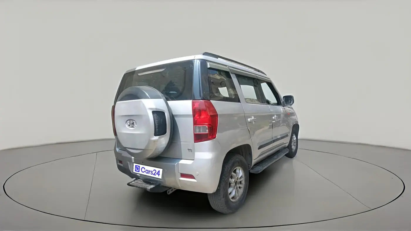 2016 Mahindra TUV300 T8, Diesel, Manual, 76,188 km, exterior