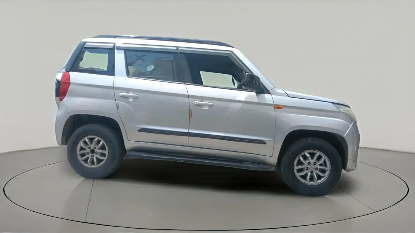 2016 Mahindra TUV300 T8, Diesel, Manual, 76,188 km, exterior