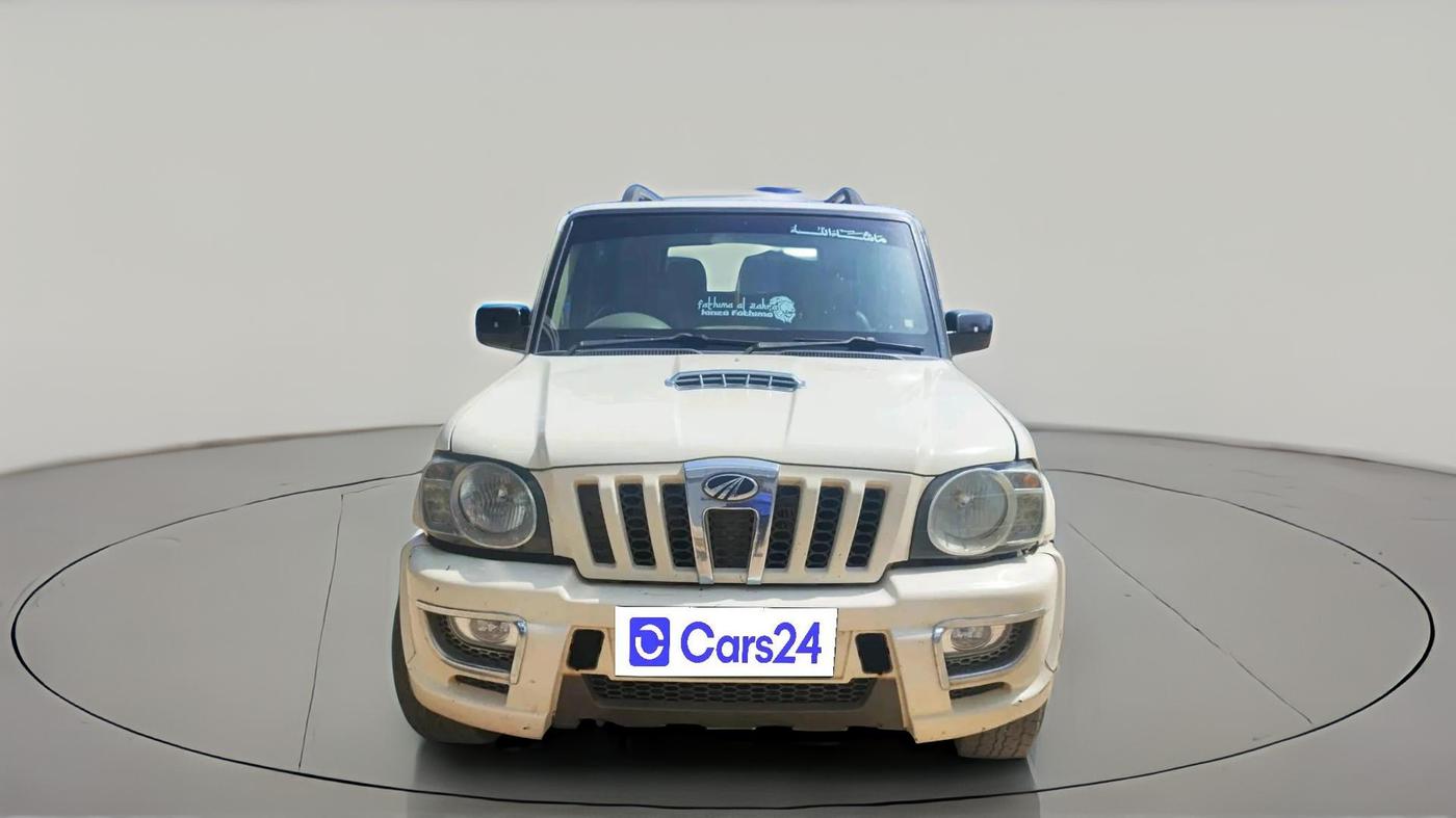 2013 Mahindra Scorpio SLE, Diesel, Manual, 1,71,072 km, exterior