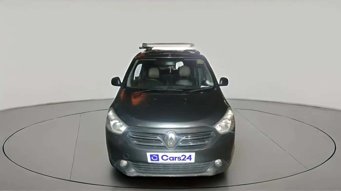 2015 Renault Lodgy 110 PS RXL 8STR, Diesel, Manual, 1,45,909 km, exterior