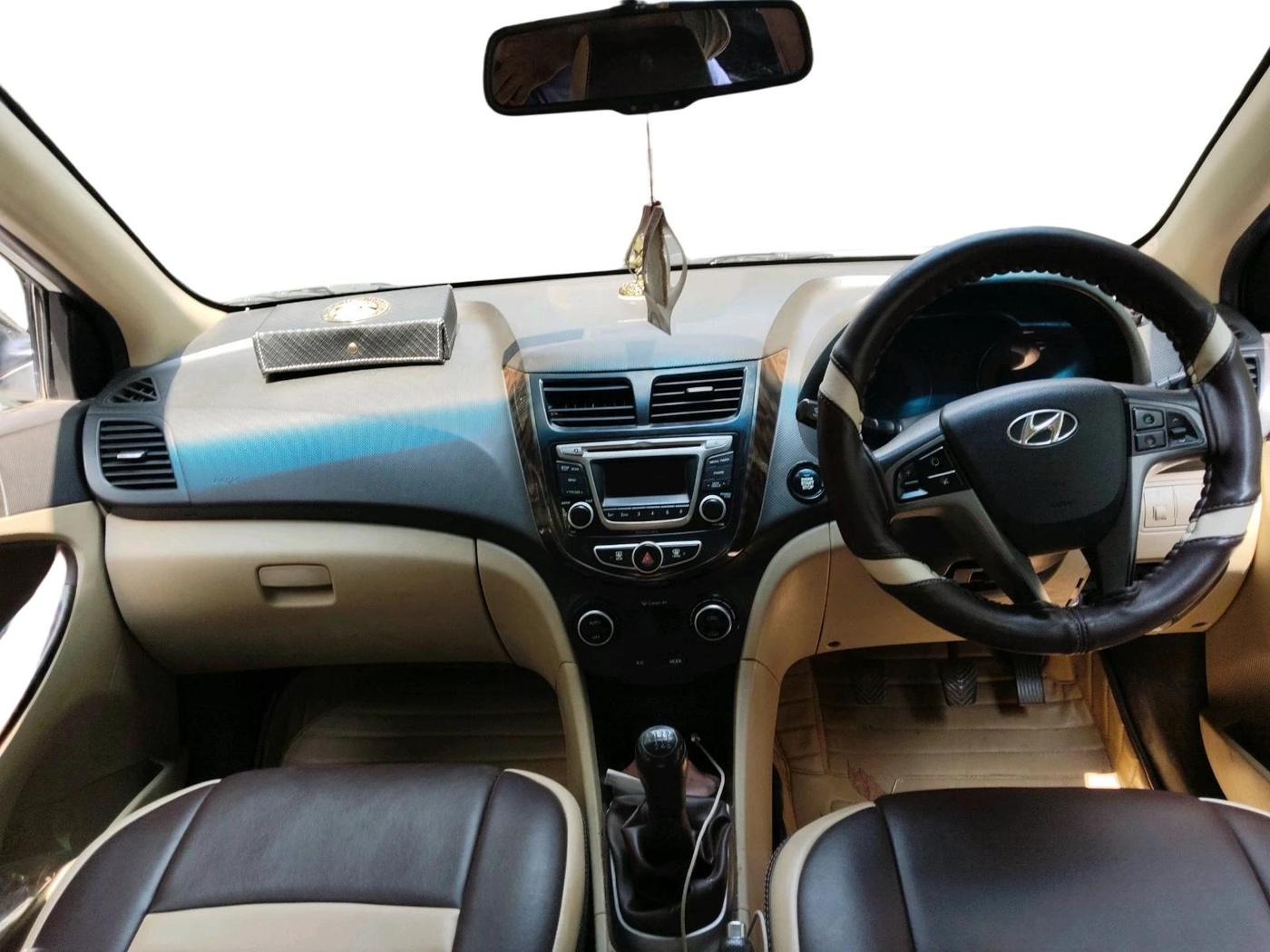 2015 Hyundai Verna FLUIDIC 1.6 CRDI S(O) 4S, Diesel, Manual, 1,58,900 km, interior