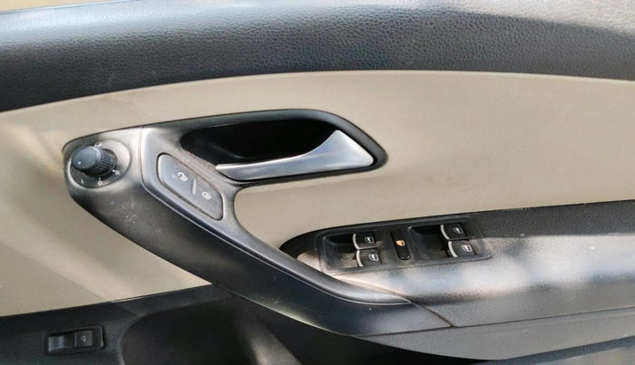 2019 Volkswagen Vento HIGHLINE PLUS 1.2 AT 16 ALLOY, Petrol, Automatic, 89,419 km, interior