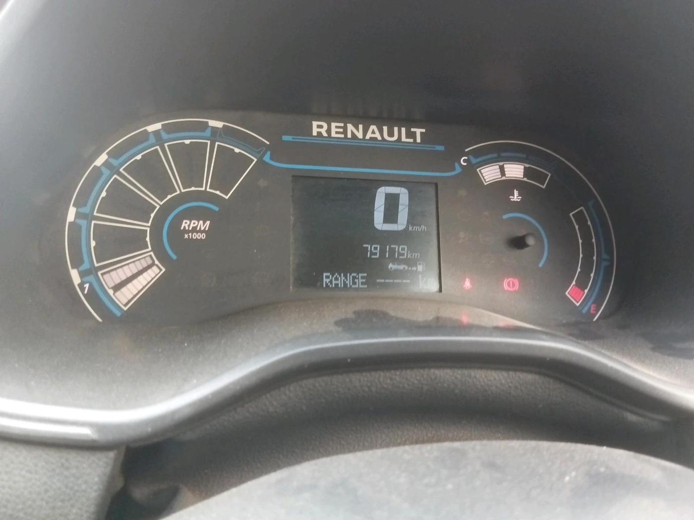 2019 Renault TRIBER RXZ, Petrol, Manual, 79,179 km, interior