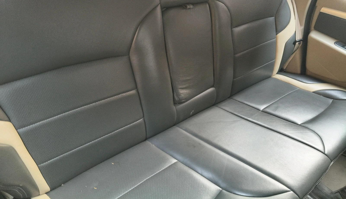2013 Nissan Terrano XL D PLUS, Diesel, Manual, 85,375 km, interior