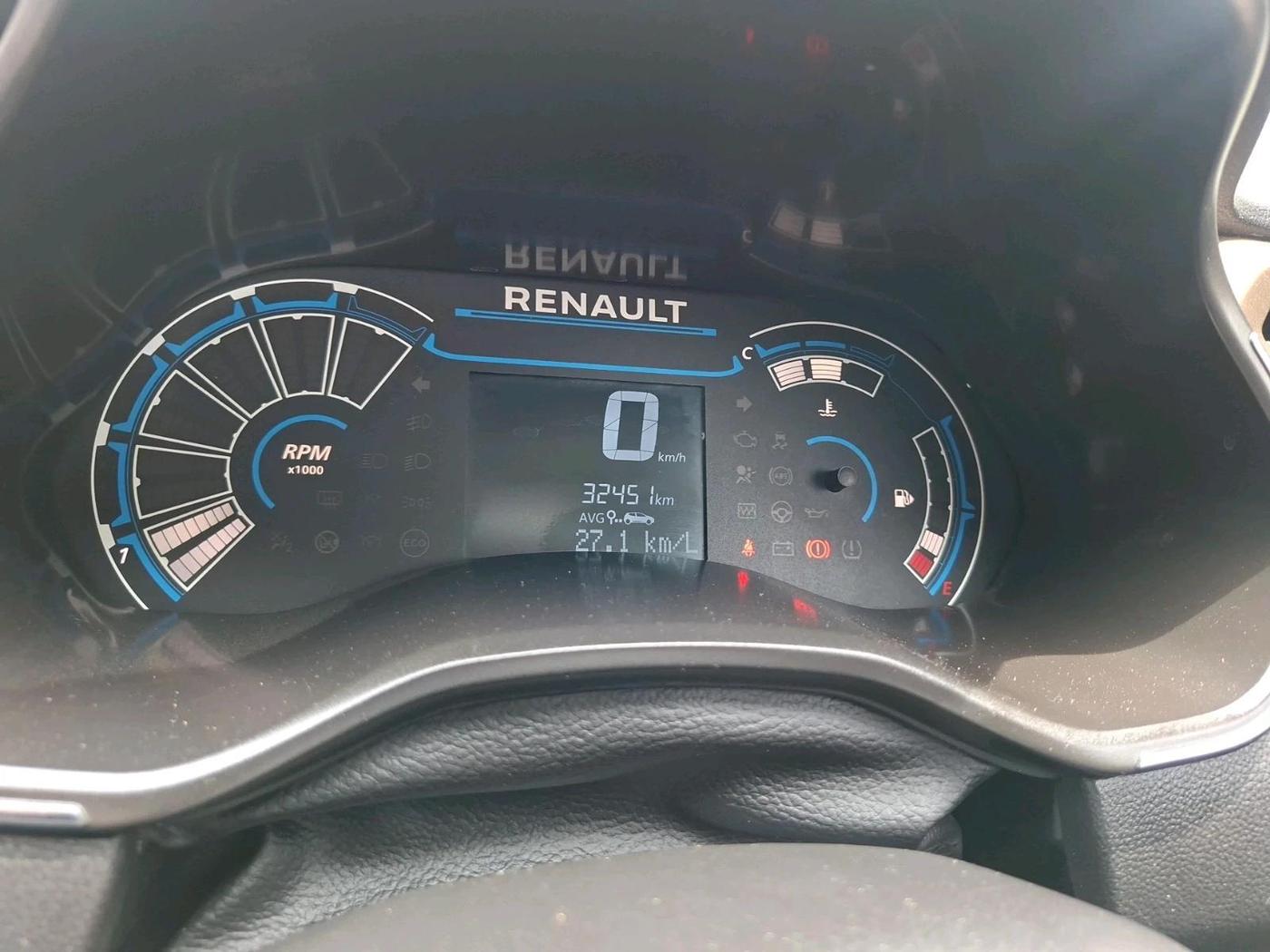 2022 Renault Kiger RXT MT, Petrol, Manual, 32,451 km, interior