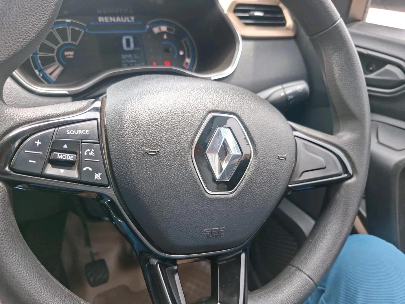 2022 Renault Kiger RXT MT, Petrol, Manual, 32,451 km, interior
