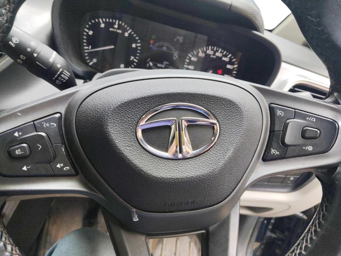2023 Tata ALTROZ XZ PETROL, Petrol, Manual, 61,239 km, interior