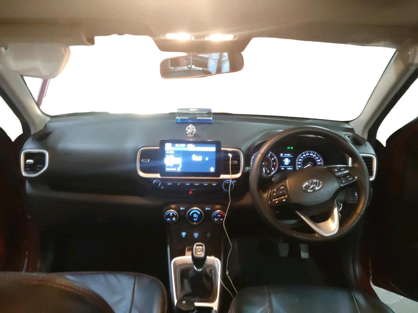 2021 Hyundai VENUE SX 1.0 TURBO IMT, Petrol, Manual, 33,528 km, interior