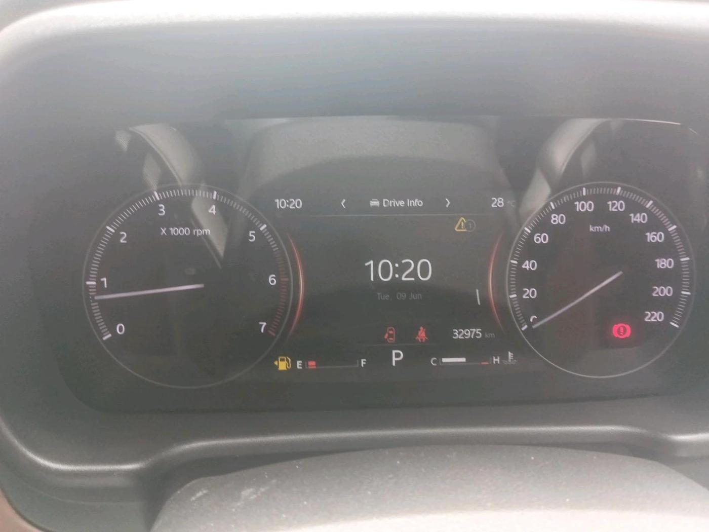 2024 Mahindra SCORPIO-N Z8 PETROL AT 7 STR, Petrol, Automatic, 32,975 km, interior