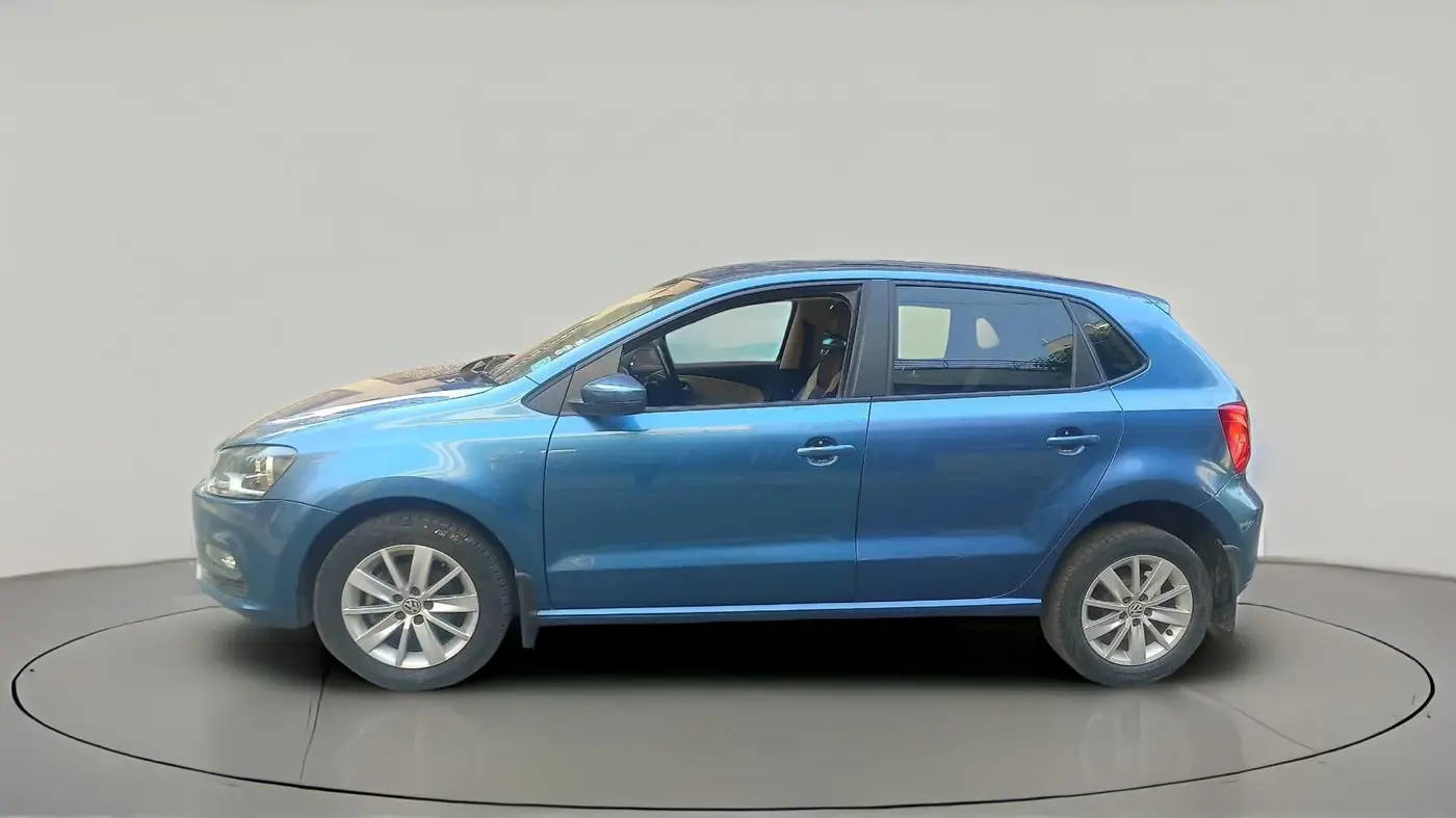 2017 Volkswagen Polo HIGHLINE1.2L, Petrol, Manual, 86,874 km, exterior