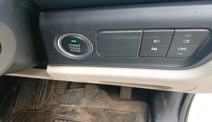 2024 Tata ALTROZ XZ PLUS SUNROOF CNG, CNG, Manual, 20,898 km, interior