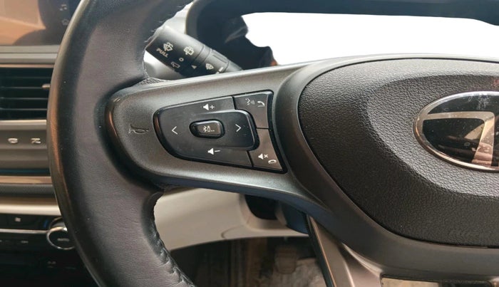 2024 Tata ALTROZ XZ PLUS SUNROOF CNG, CNG, Manual, 20,898 km, interior