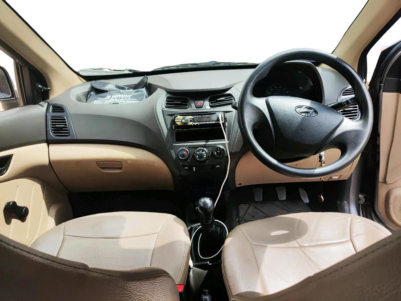 2013 Hyundai Eon D-LITE, Petrol, Manual, 78,187 km, interior