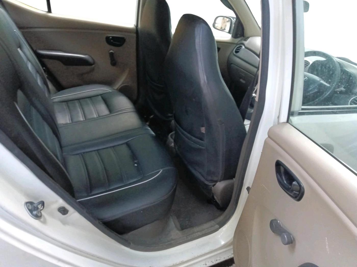 2011 Hyundai i10 ERA 1.1, Petrol, Manual, 91,113 km, interior
