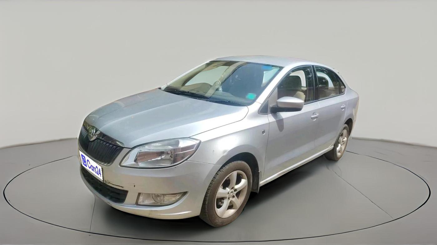 2014 Skoda Rapid AMBITION 1.6 MPI MT PLUS, Petrol, Manual, 38,108 km, exterior