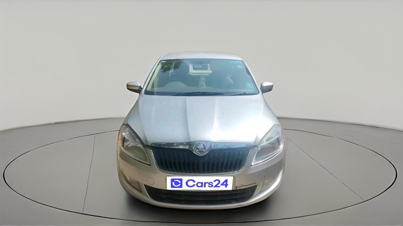 2014 Skoda Rapid AMBITION 1.6 MPI MT PLUS, Petrol, Manual, 38,108 km, exterior