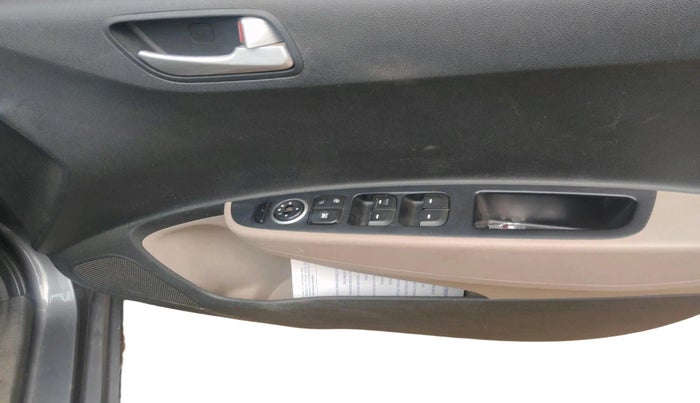 2016 Hyundai Grand i10 SPORTZ 1.2 KAPPA VTVT, Petrol, Manual, 50,940 km, interior