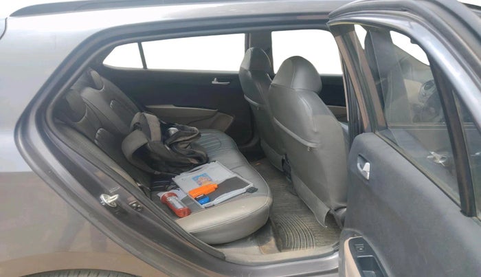 2016 Hyundai Grand i10 SPORTZ 1.2 KAPPA VTVT, Petrol, Manual, 50,940 km, interior