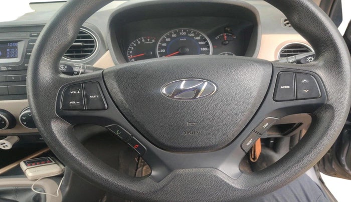 2016 Hyundai Grand i10 SPORTZ 1.2 KAPPA VTVT, Petrol, Manual, 50,940 km, interior