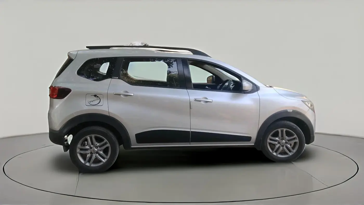 2020 Renault TRIBER RXZ AMT, Petrol, Automatic, 53,020 km, exterior