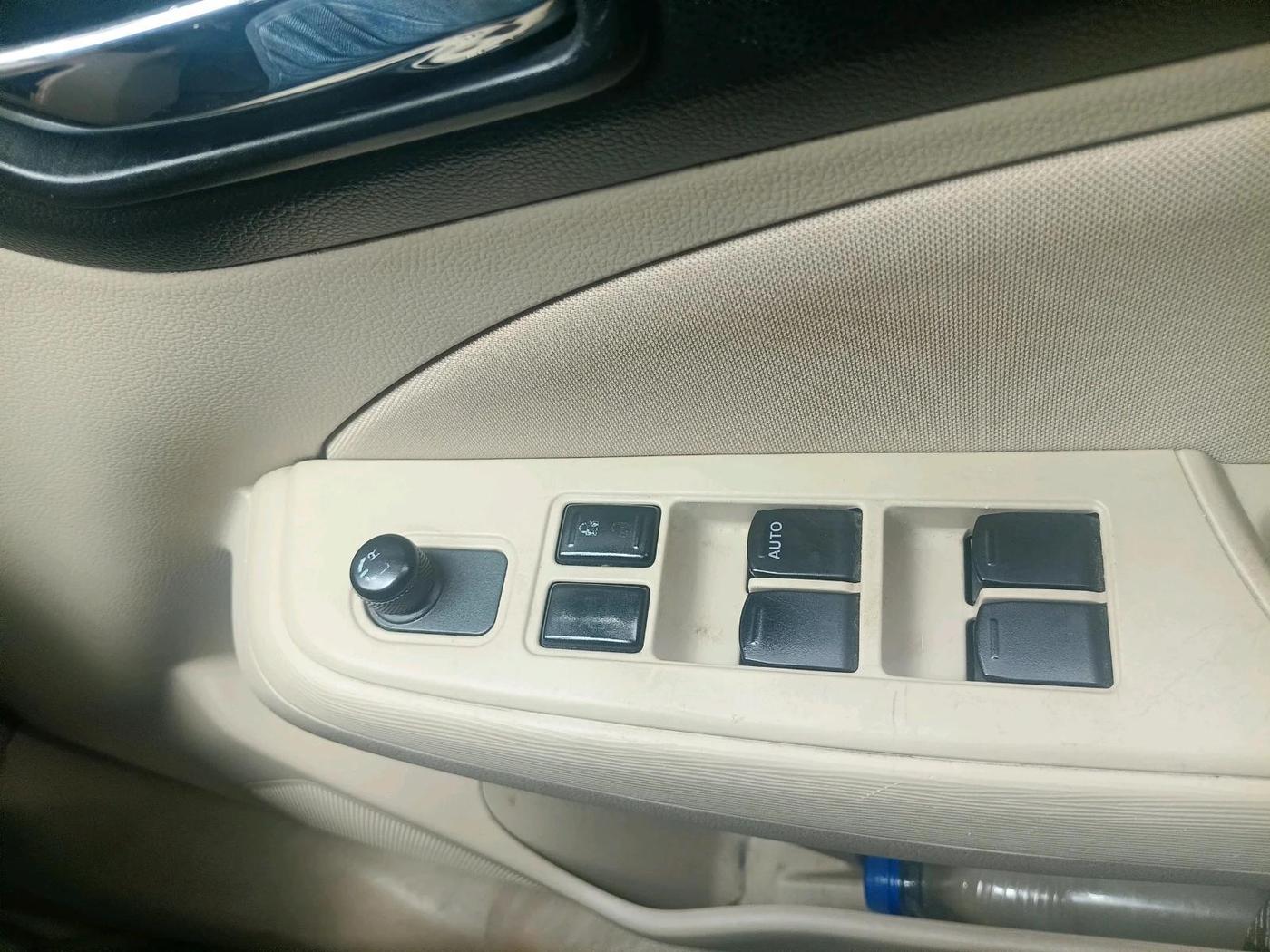 2018 Maruti Dzire VXI AMT, Petrol, Automatic, 76,487 km, interior