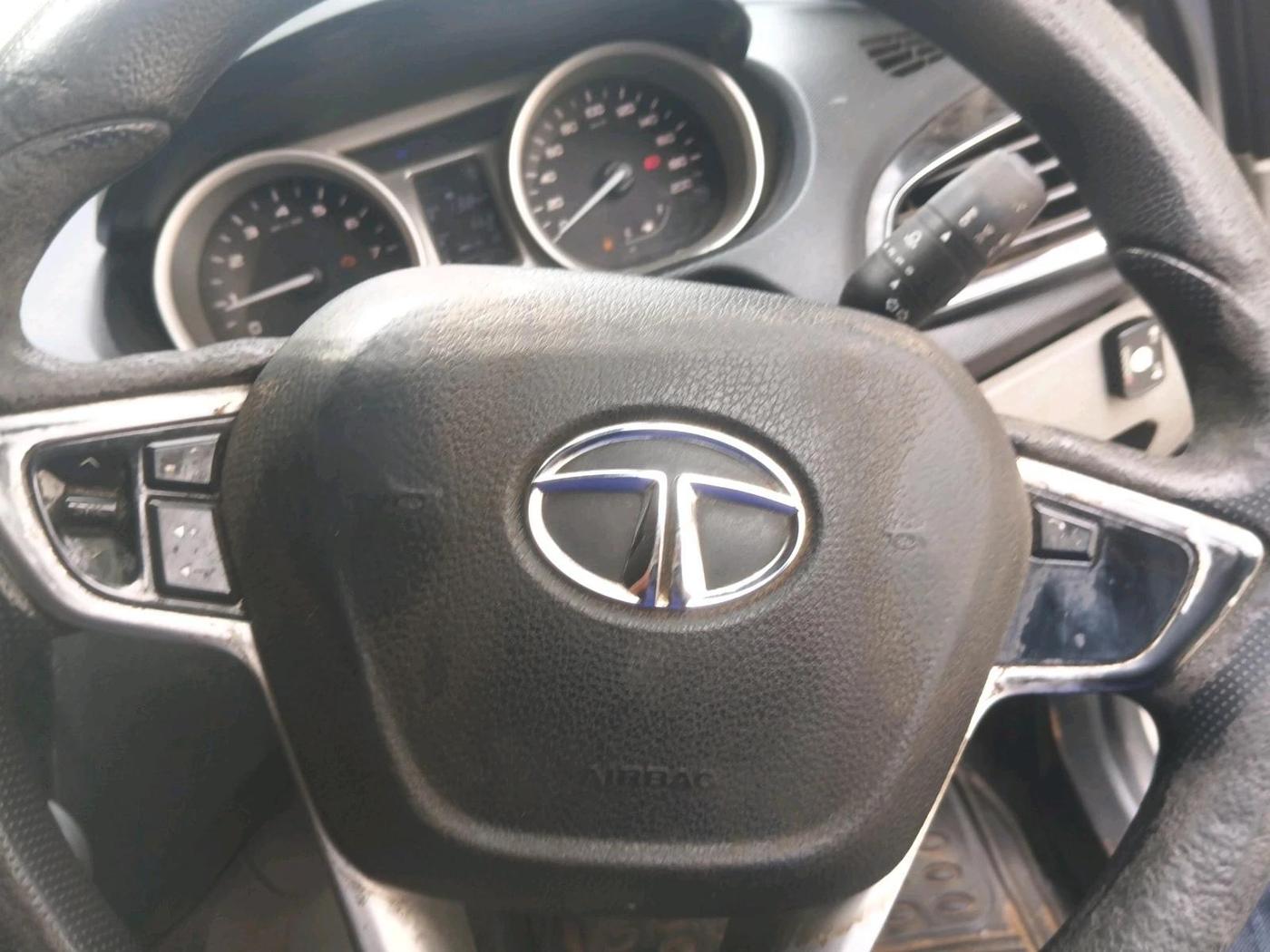 2016 Tata Tiago XZ PETROL, CNG, Manual, 1,33,267 km, interior