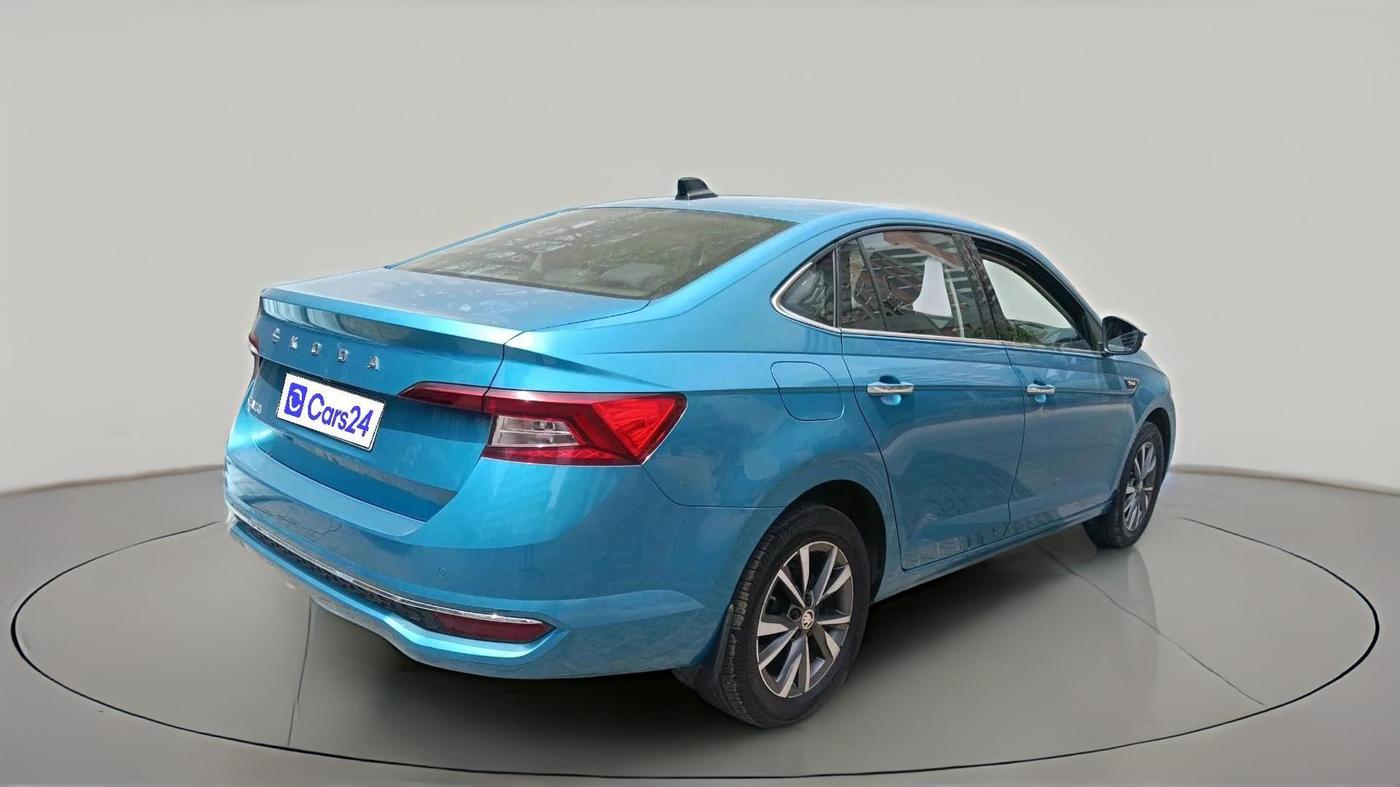 2022 Skoda SLAVIA STYLE 1.0L TSI MT, Petrol, Manual, 55,153 km, exterior