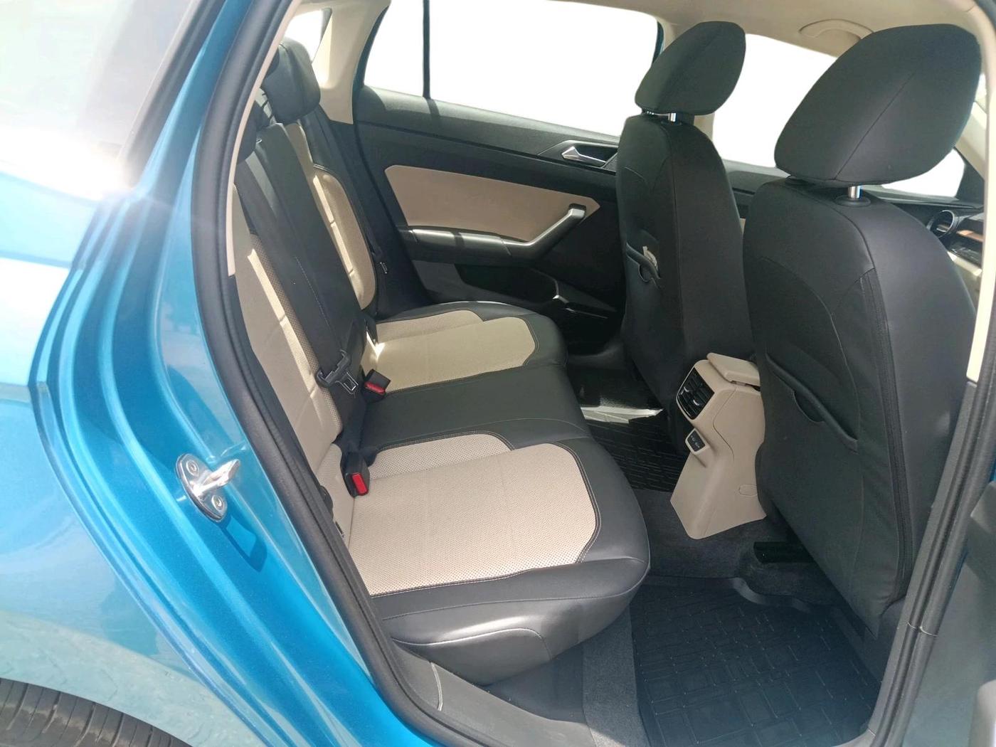 2022 Skoda SLAVIA STYLE 1.0L TSI MT, Petrol, Manual, 55,153 km, interior