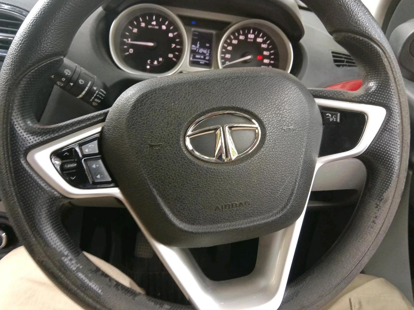 2016 Tata Tiago XZ PETROL, Petrol, Manual, 1,10,491 km, interior