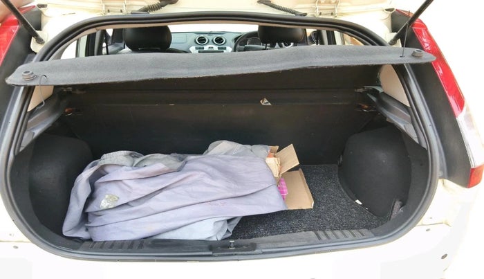 2014 Ford Figo TITANIUM 1.2 PETROL, Petrol, Manual, 84,448 km, exterior