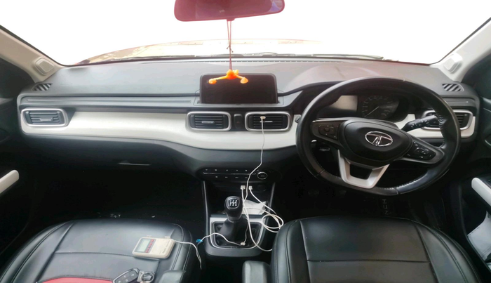 2023 Tata PUNCH Creative Dual Tone MT Sunroof, Petrol, Manual, 45,312 km, interior