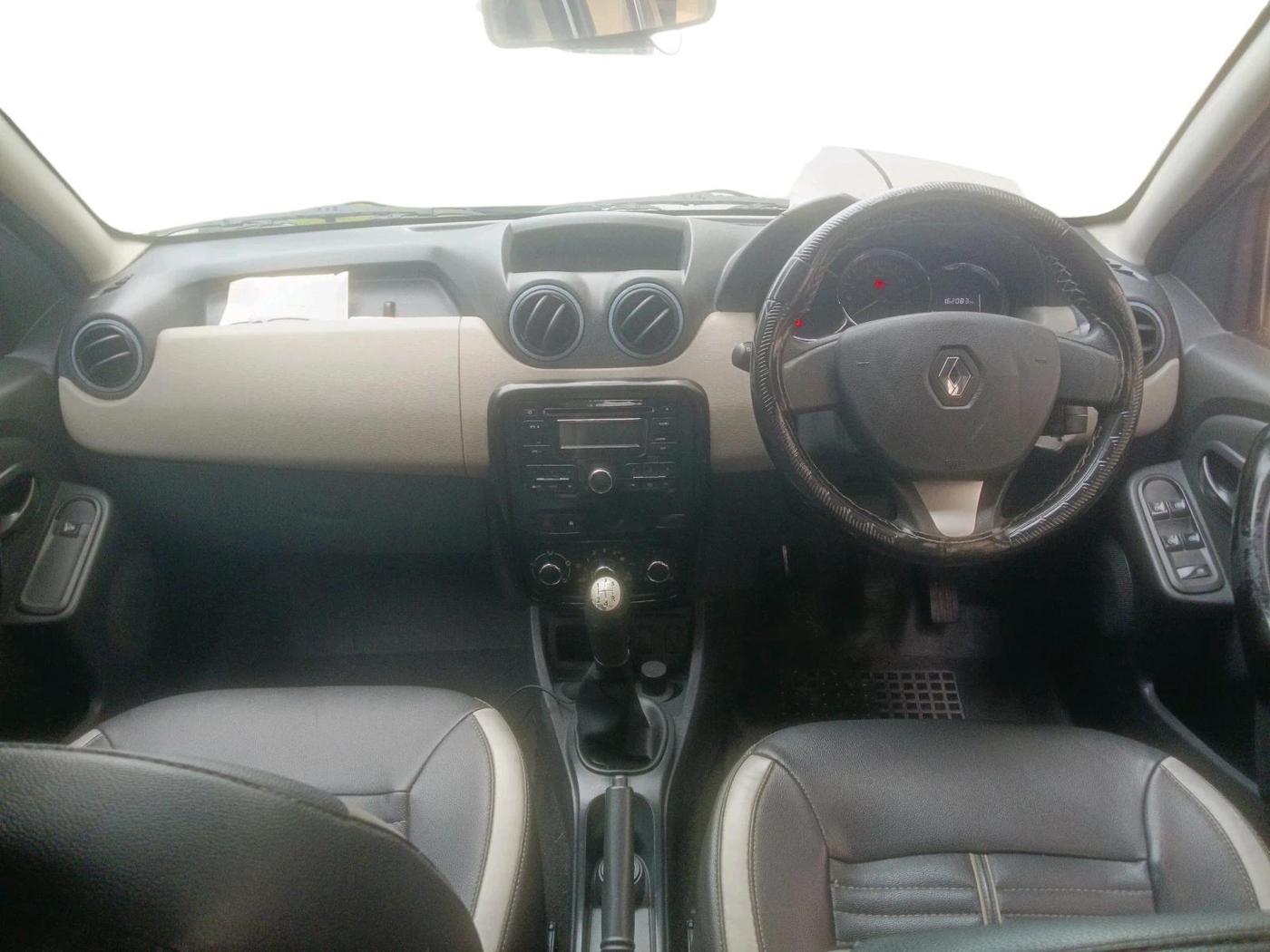 2015 Renault Duster 85 PS RXL DIESEL, Diesel, Manual, 1,62,083 km, interior