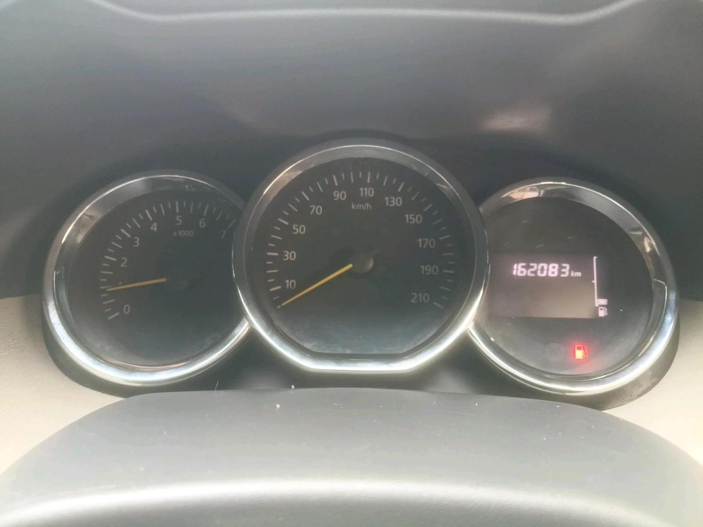 2015 Renault Duster 85 PS RXL DIESEL, Diesel, Manual, 1,62,083 km, interior
