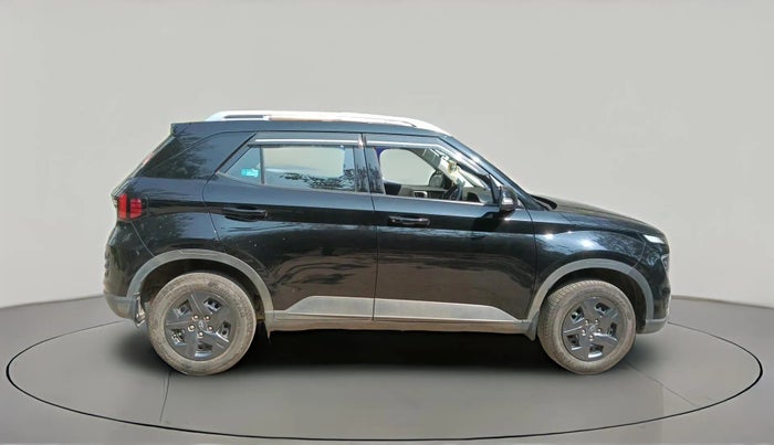 2023 Hyundai VENUE SX 1.2 PETROL, Petrol, Manual, 8,757 km, exterior