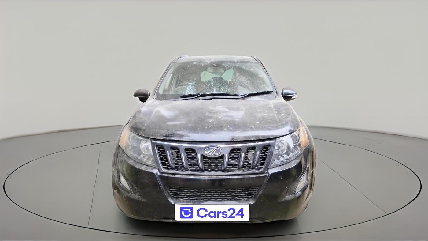 2017 Mahindra XUV500 W6 1.99, Diesel, Manual, 86,896 km, exterior
