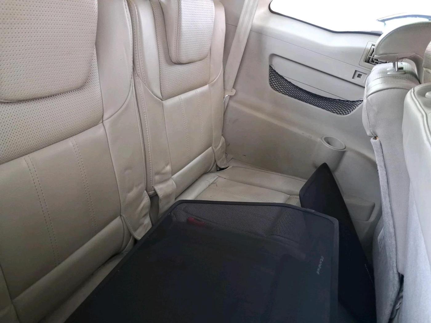 2016 Mahindra XUV500 W10 AT, Diesel, Automatic, 1,17,313 km, interior
