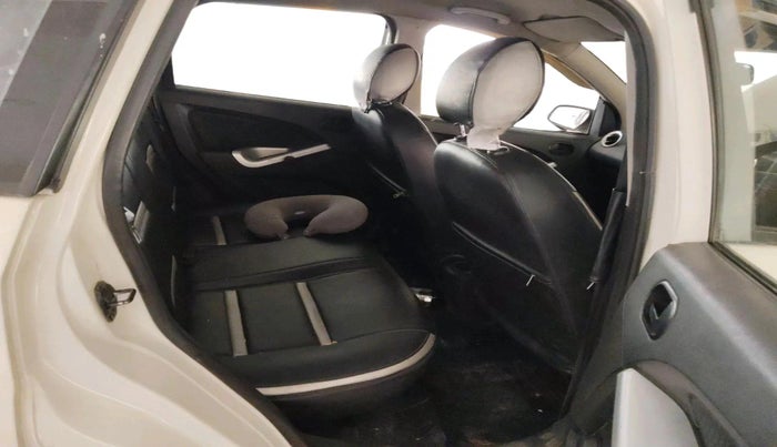 2014 Ford Figo TITANIUM 1.4 DIESEL, Diesel, Manual, 1,27,897 km, interior