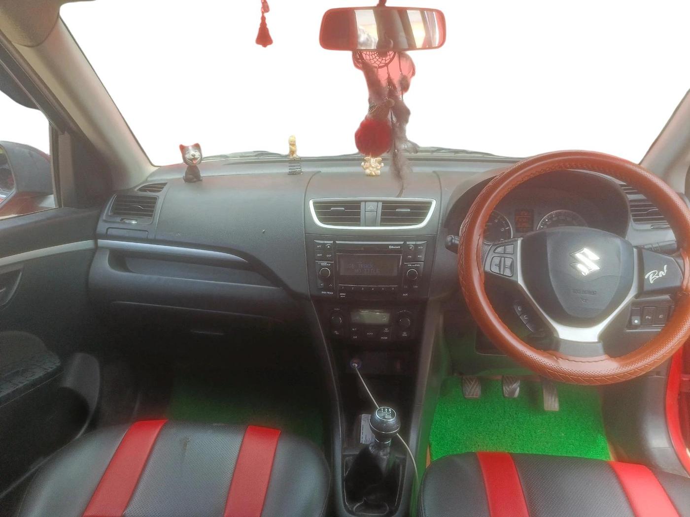 2015 Maruti Swift ZDI, Diesel, Manual, 1,07,990 km, interior