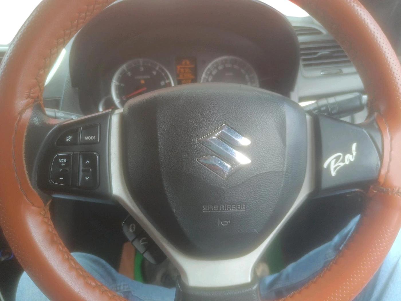 2015 Maruti Swift ZDI, Diesel, Manual, 1,07,990 km, interior