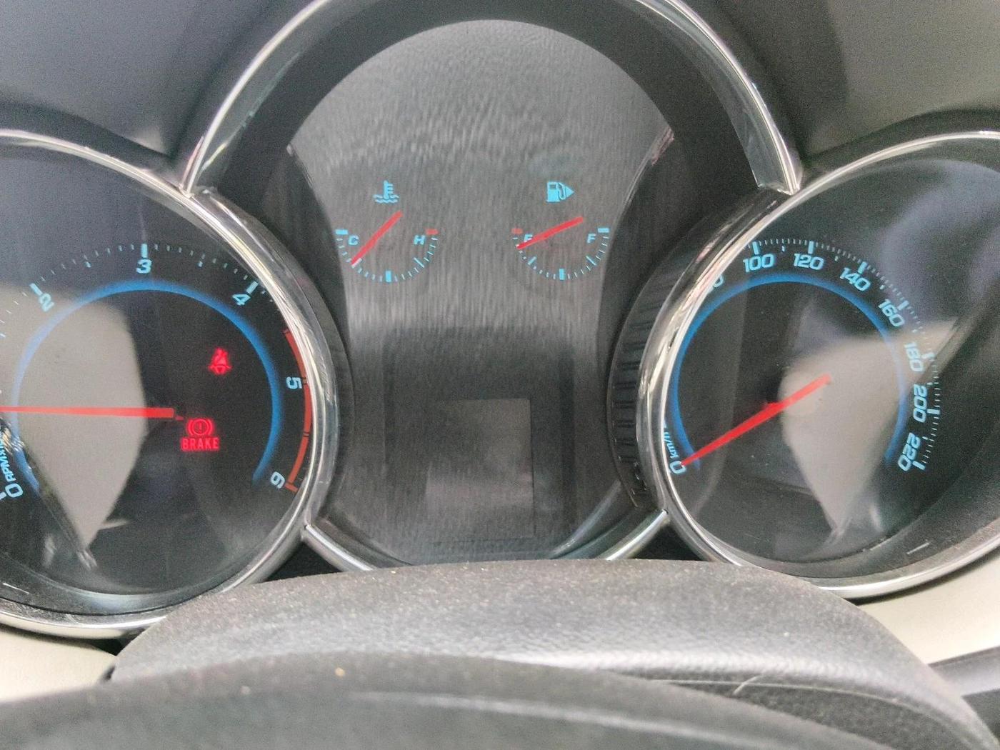 2011 Chevrolet Cruze LTZ AT, Diesel, Automatic, 75,000 km, interior