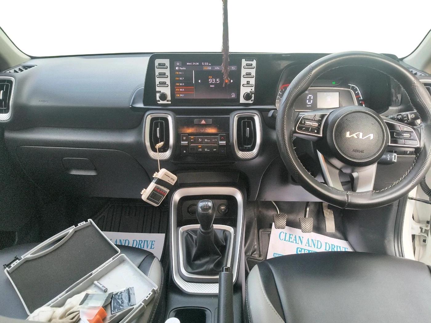 2023 KIA SONET HTK PLUS 1.2, Petrol, Manual, 33,053 km, interior