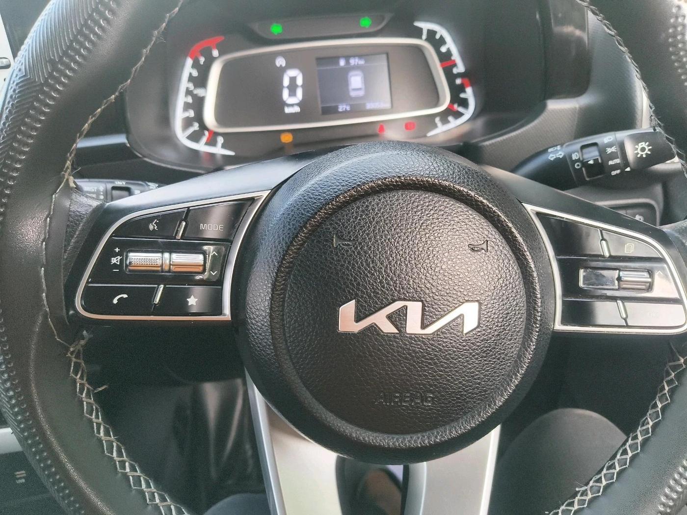 2023 KIA SONET HTK PLUS 1.2, Petrol, Manual, 33,053 km, interior